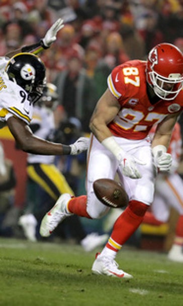 Chiefs' mistakes prove costly in 18-16 loss to Steelers